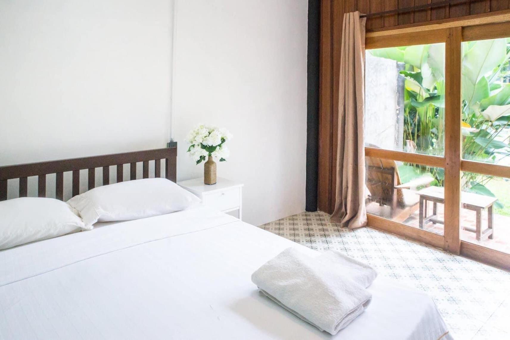 Wave-F Hotel Ko Kut Kültér fotó